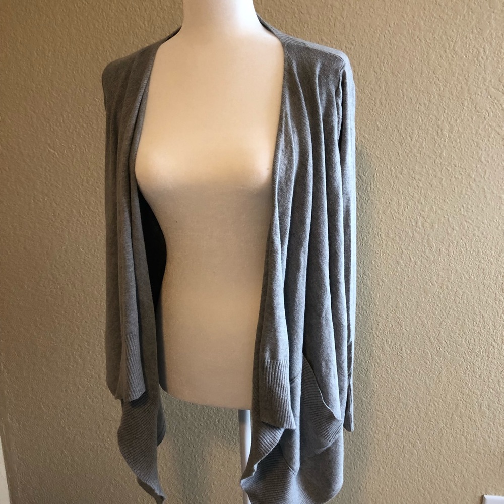 GAP Sweaters - Picture 4 of 5